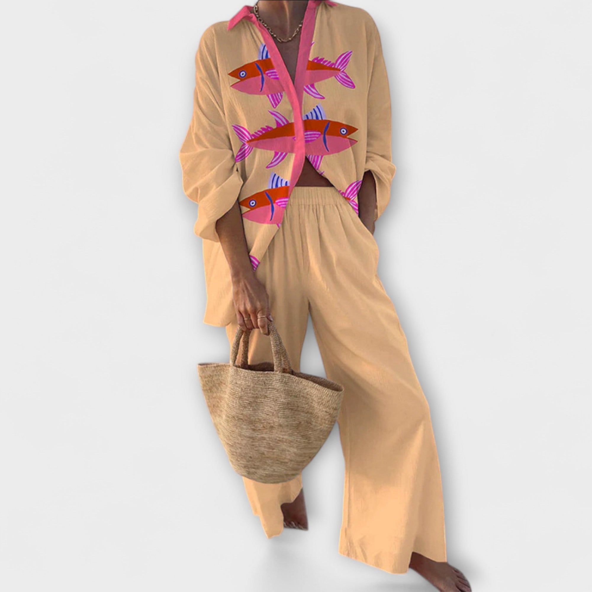 Evalisse – Leinenanzug mit Fischprint