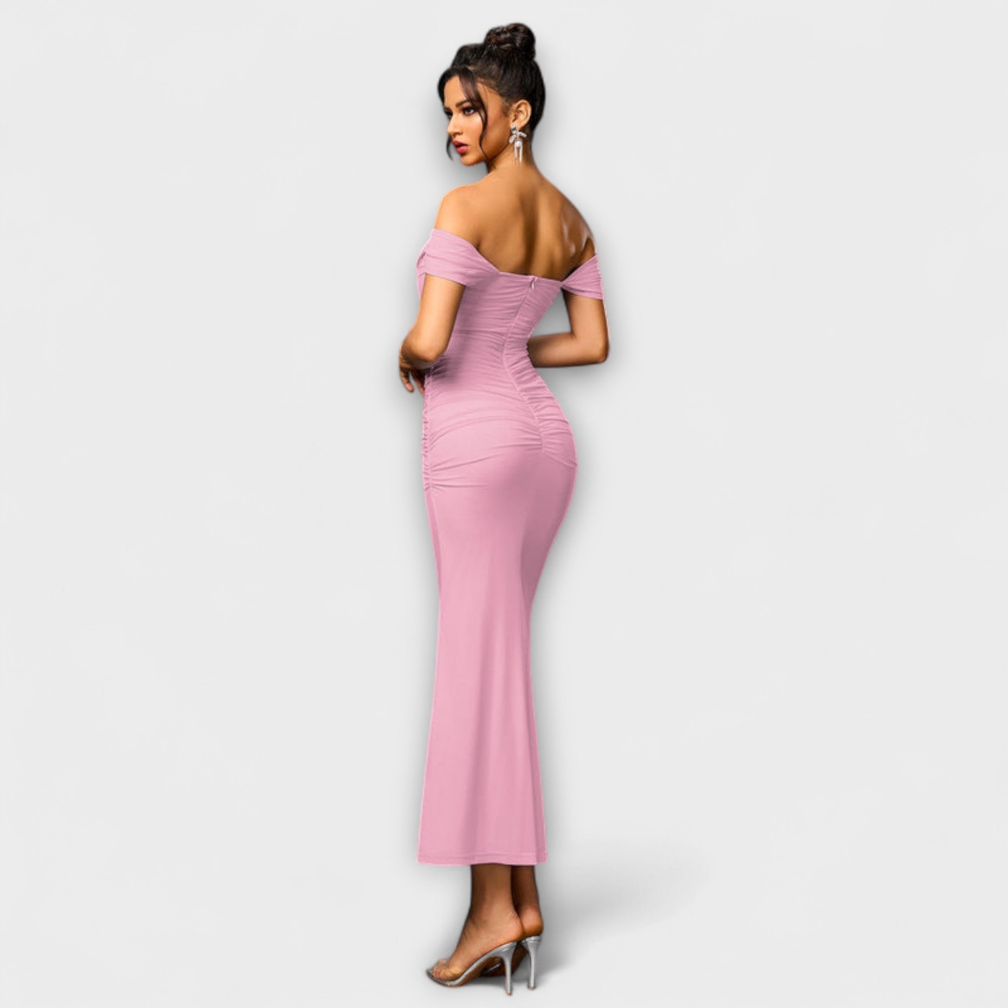 Ione - Off-Shoulder Raffung Bodycon Kleid