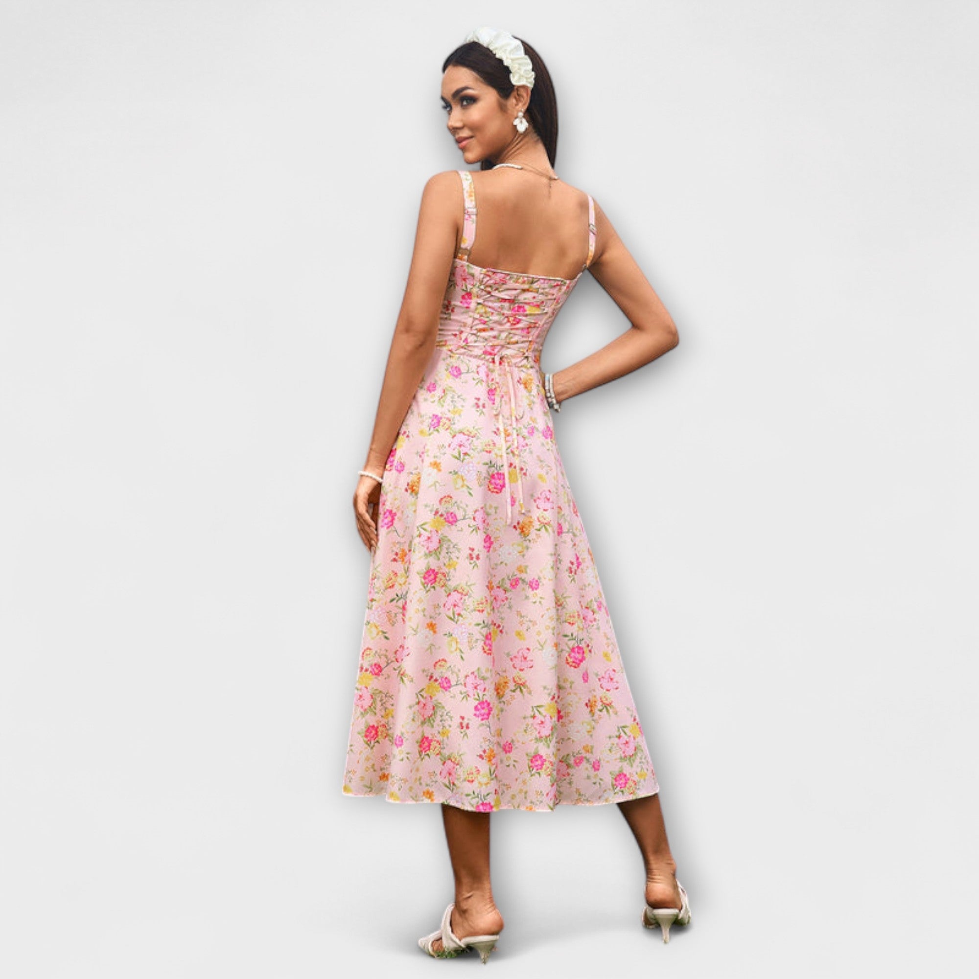 Hoffnung - Rüschentop Kleid mit Schlitzdetail