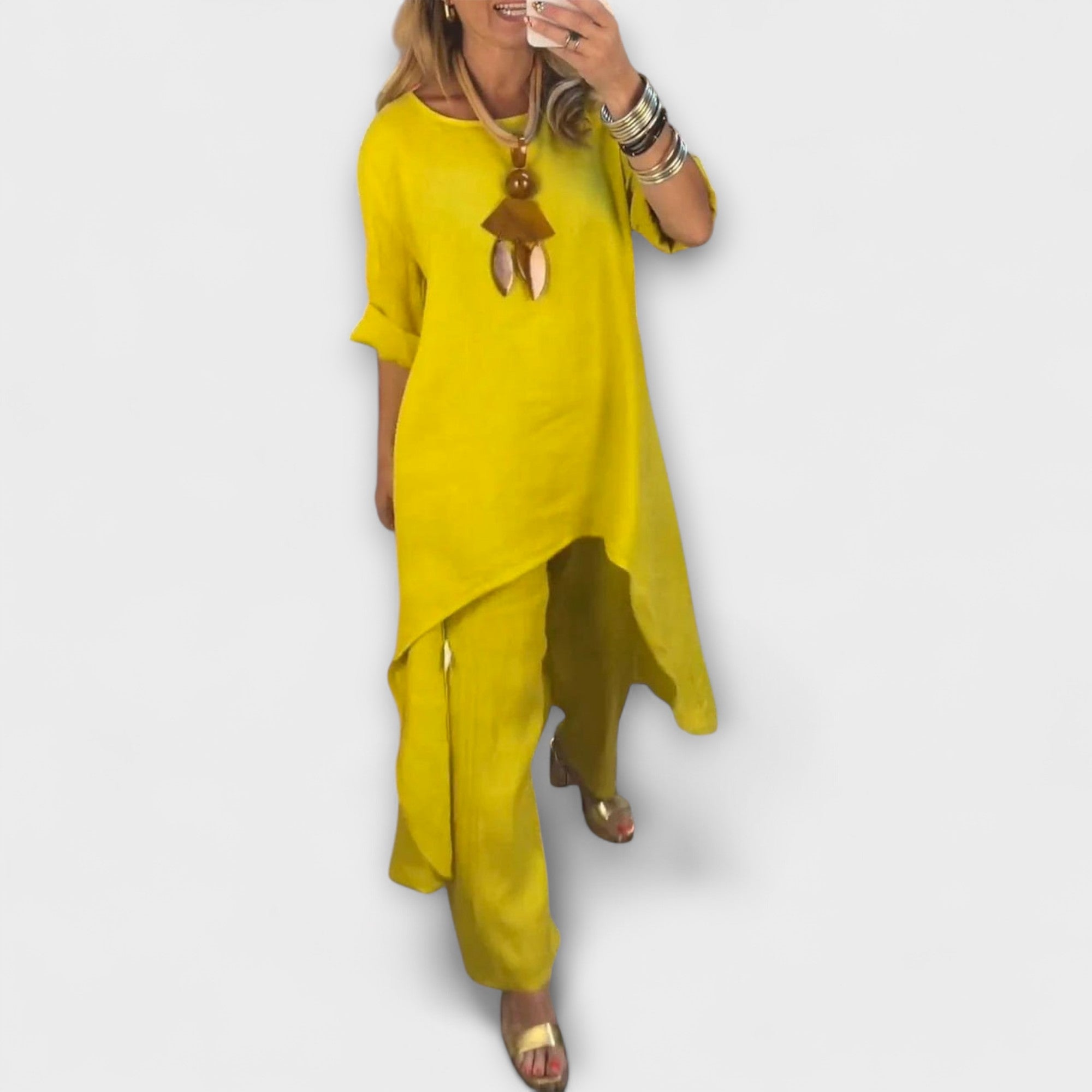 Tabea - Leinen Anzug mit Rundhalsausschnitt