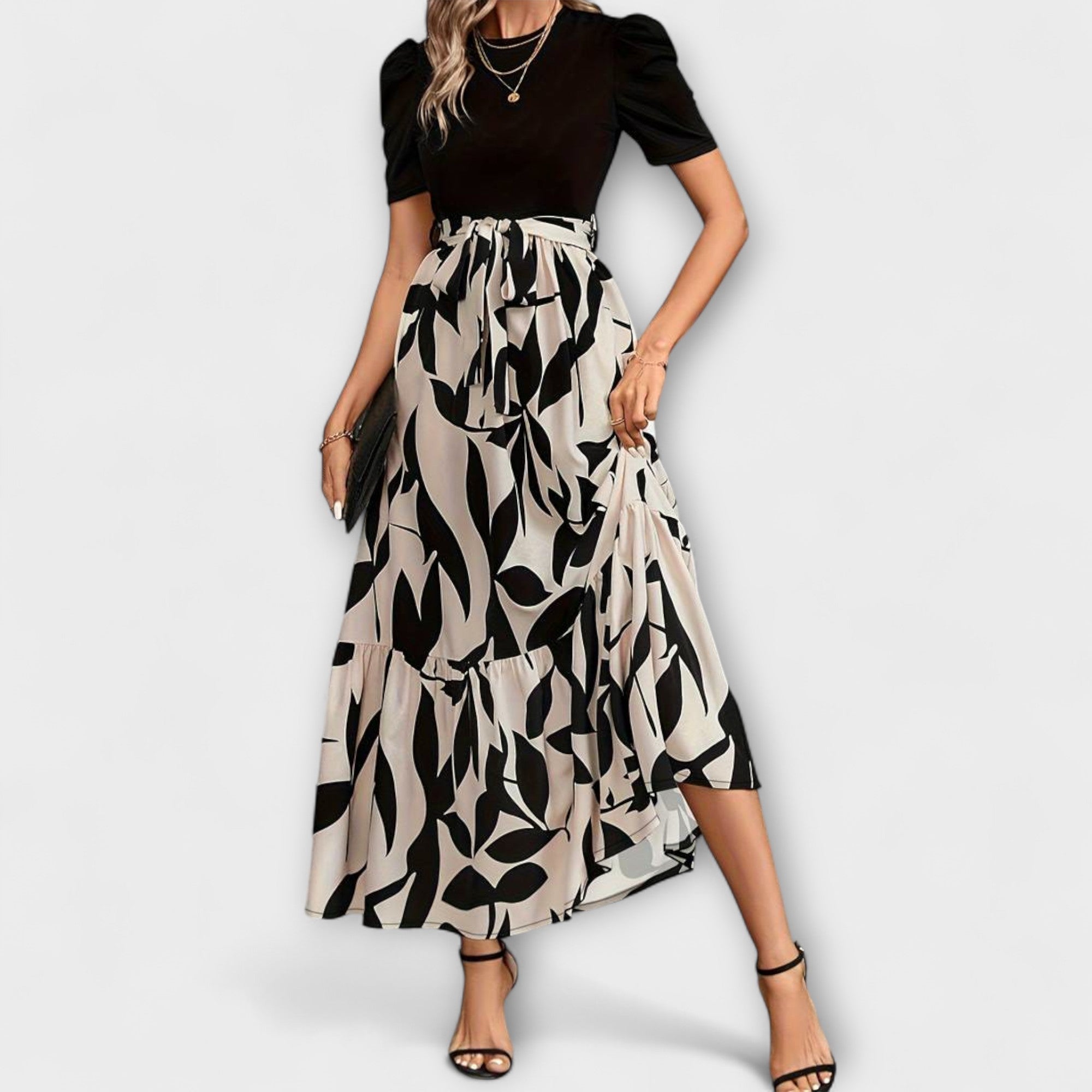 Luna - Sommerkleid mit floralem Muster und Rundhalsausschnitt